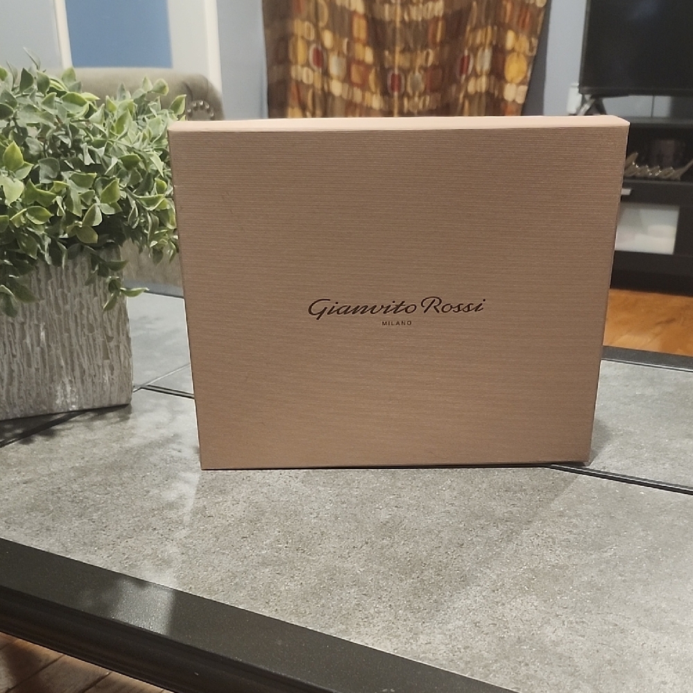 Gianvito Rossi Tan Box